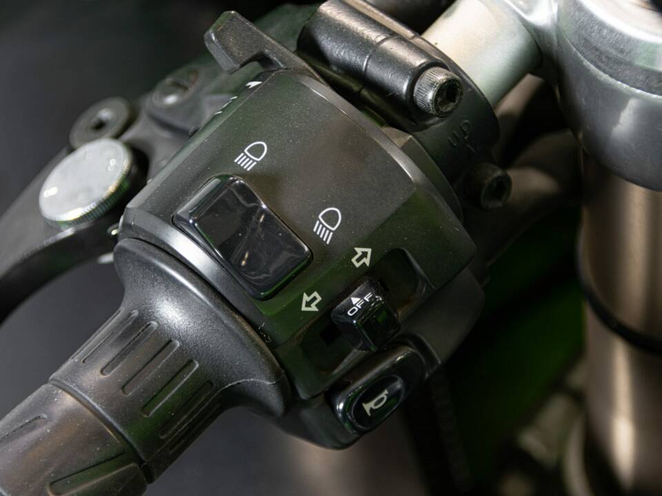 Immagine 45/50 di Kawasaki Ninja 750 ZX-7R (1999)