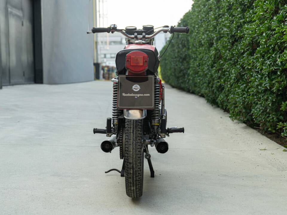 Image 3/26 de Benelli 125 Sport Special (1971)