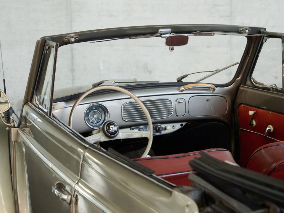 Bild 11/50 von Volkswagen Käfer 1200 Cabriolet (1957)