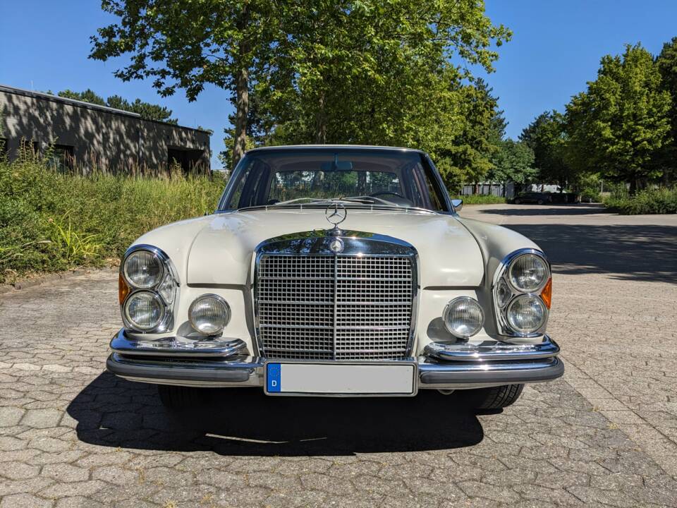 Bild 8/21 von Mercedes-Benz 280 SE 3,5 (1971)