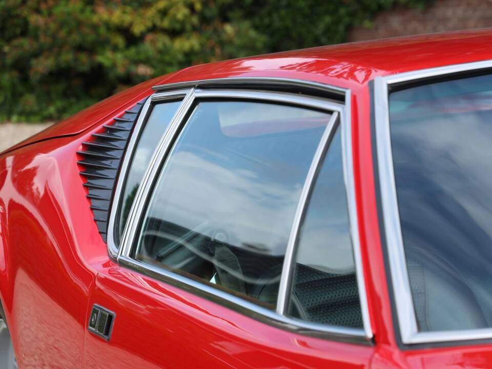 Image 21/50 of De Tomaso Pantera (1972)
