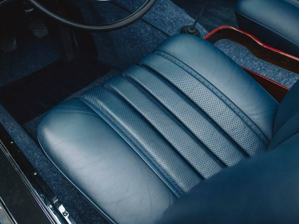 Afbeelding 19/25 van Mercedes-Benz 250 SE (1967)
