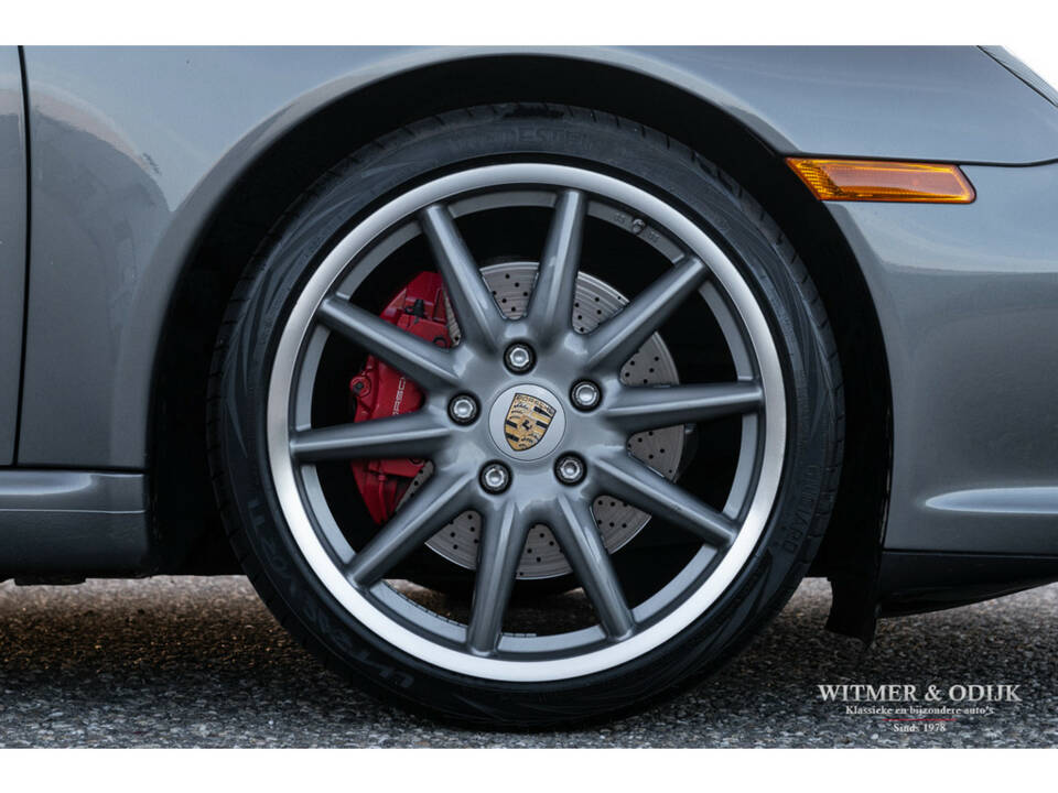 Image 13/27 of Porsche 911 Carrera S (2011)