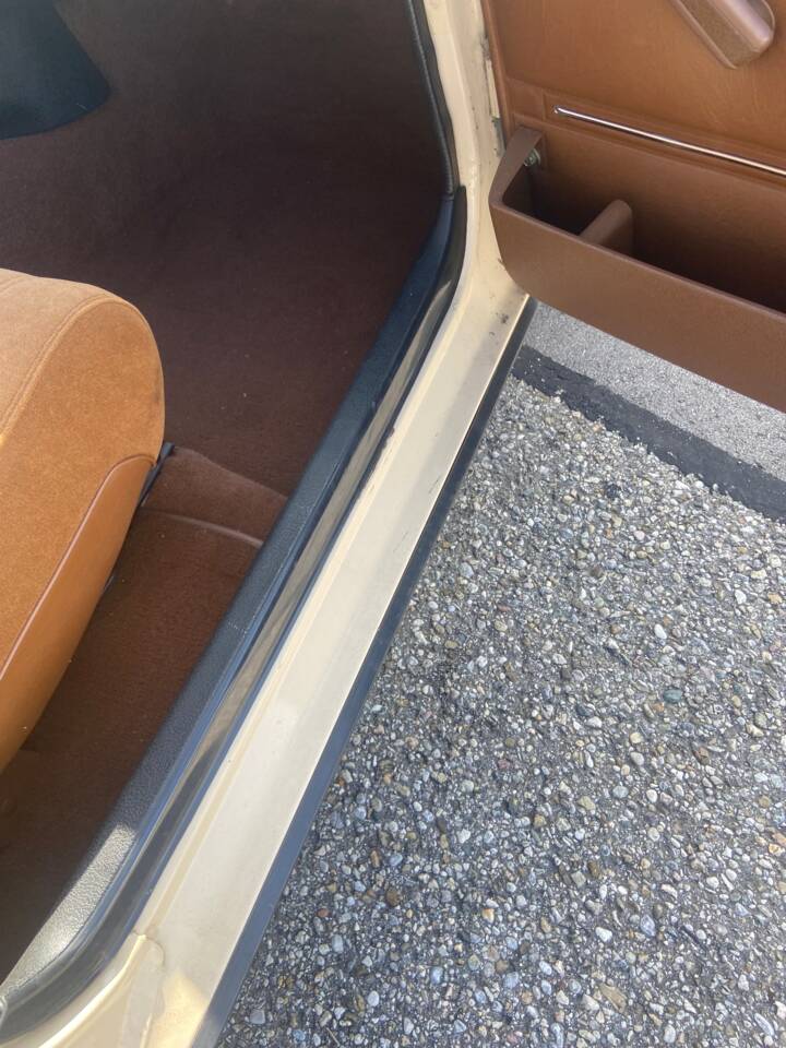 Bild 35/54 von Volvo 240 Diesel (1982)