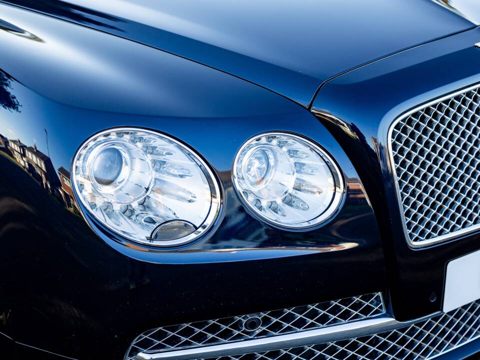 Immagine 29/31 di Bentley Continental Flying Spur (2013)