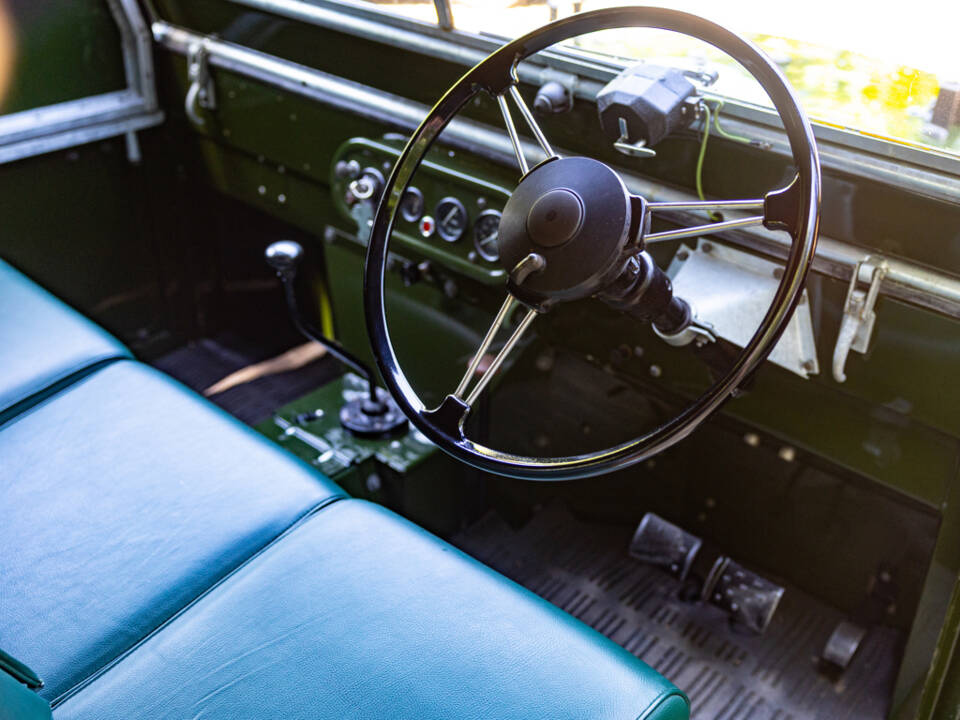 Bild 16/50 von Land Rover 80 (1948)
