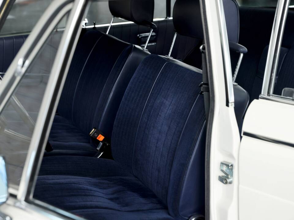 Immagine 31/50 di BMW 2000 (1969)