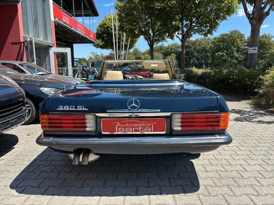 Afbeelding 7/31 van Mercedes-Benz 380 SL (1980)