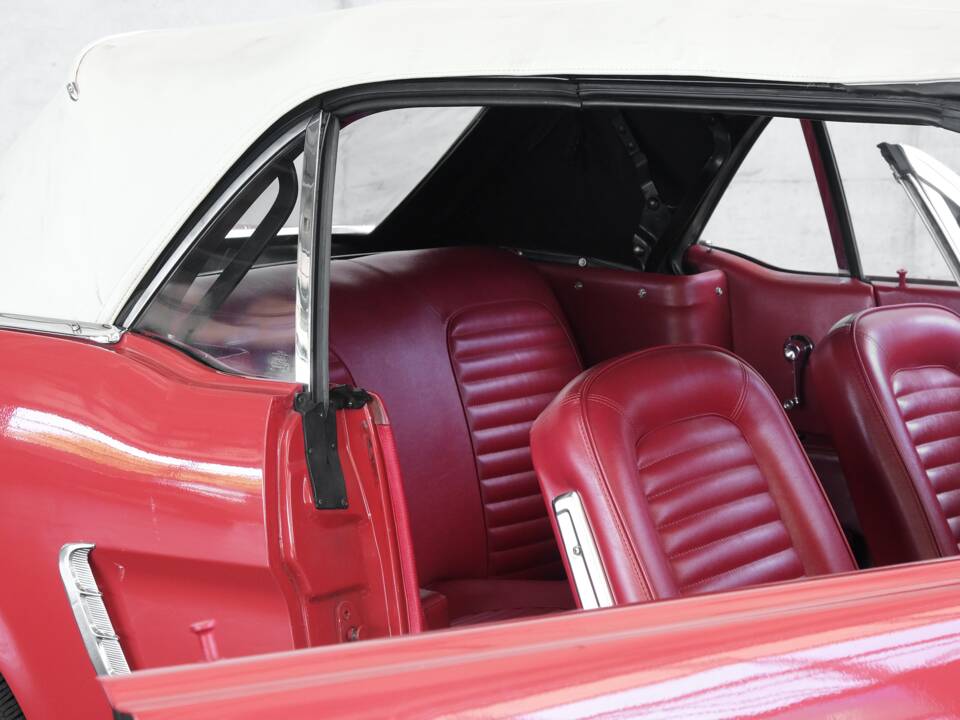 Image 28/50 of Ford Mustang 289 (1964)