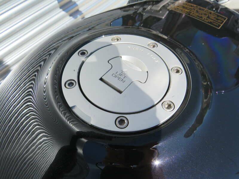 Image 15/44 de Honda VFR 750F (1991)
