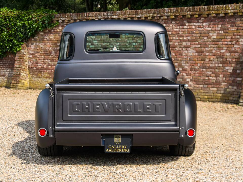 Imagen 5/50 de Chevrolet 3100 ½-ton (1955)
