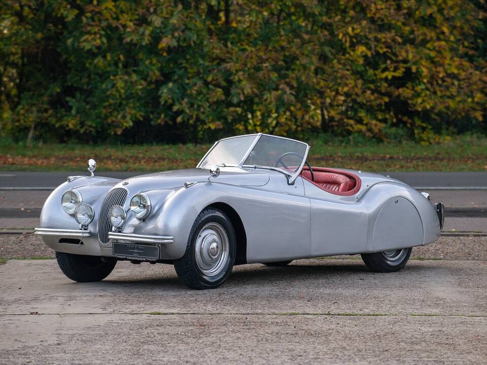 Image 4/20 of Jaguar XK 120 OTS (1950)