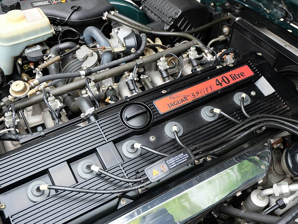 Image 71/77 de Jaguar XJ 40 (XJ-R) (1993)