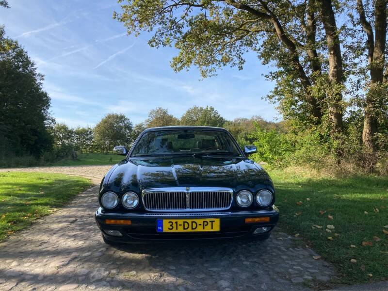 Afbeelding 2/76 van Jaguar XJ12 6.0 (1995)