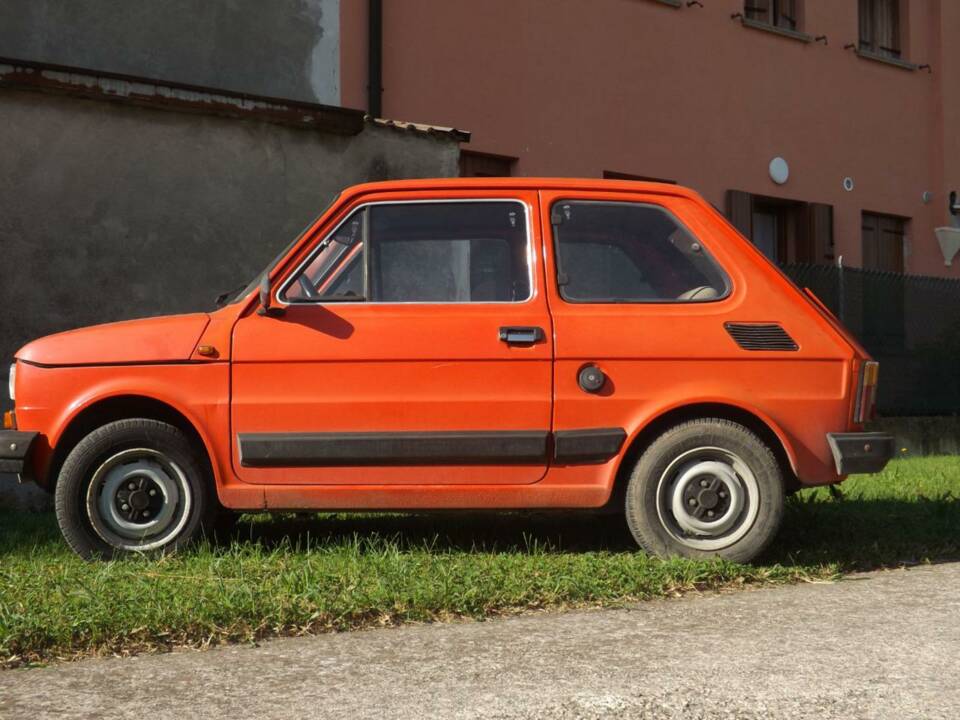 Image 3/50 de FIAT 126 (1981)