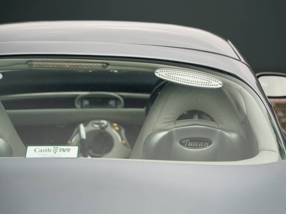 Imagen 43/50 de TVR Tuscan (2003)