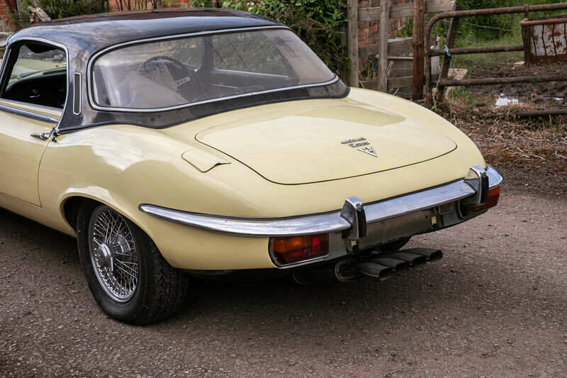 Afbeelding 7/45 van Jaguar E-Type V12 (1973)