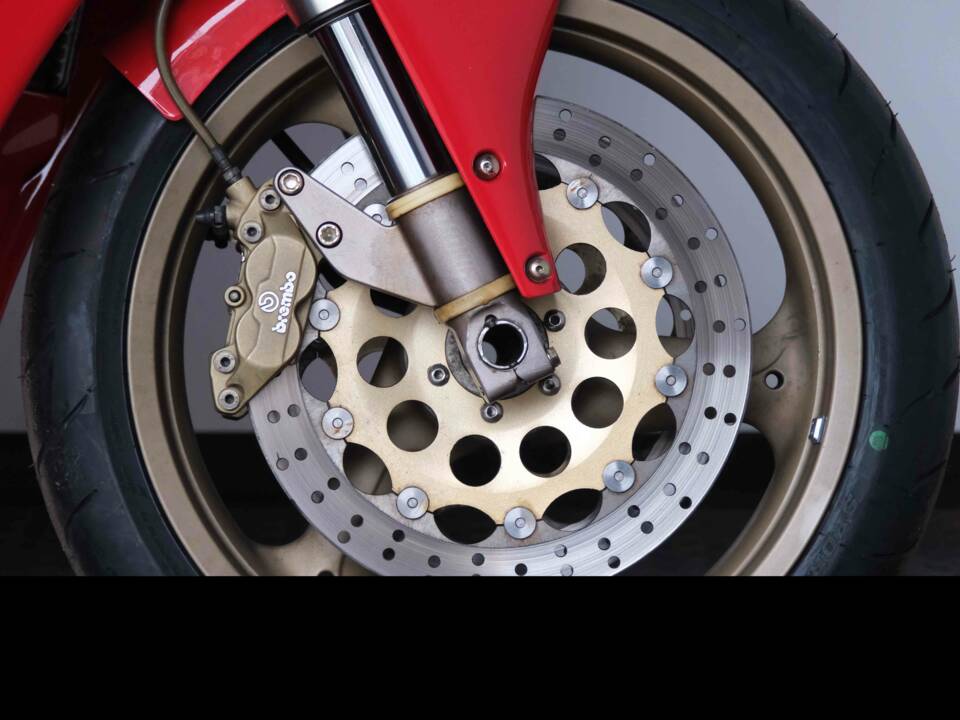 Bild 3/93 von Ducati 916 Strada (1994)