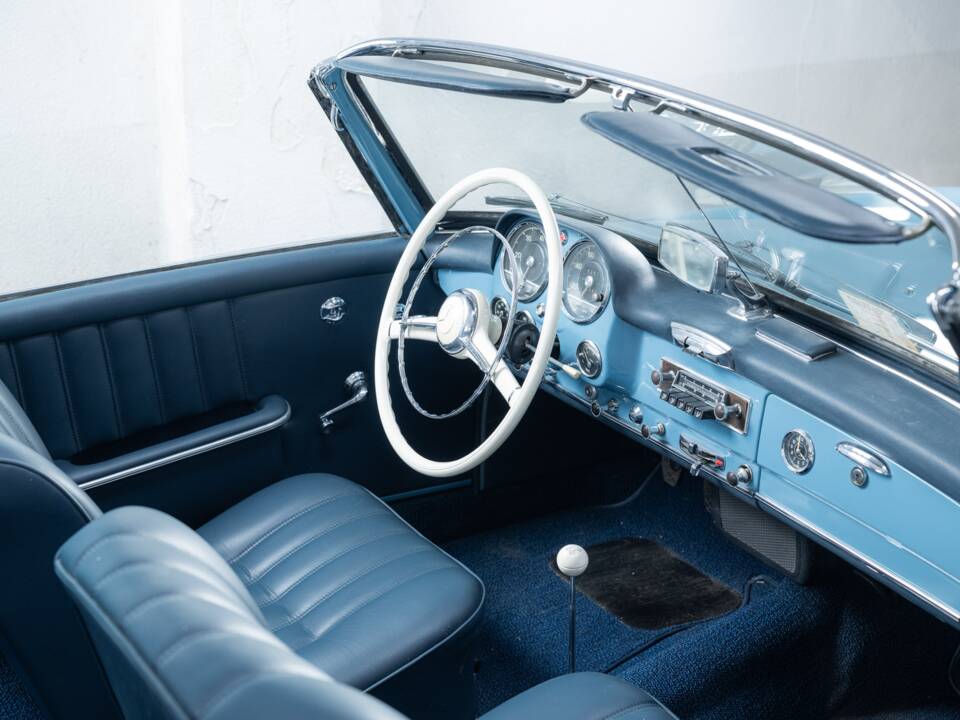Image 10/40 of Mercedes-Benz 190 SL (1962)