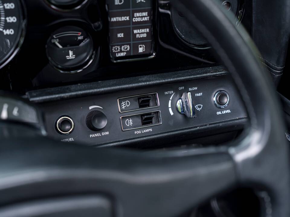 Image 19/28 of Bentley Continental (1988)