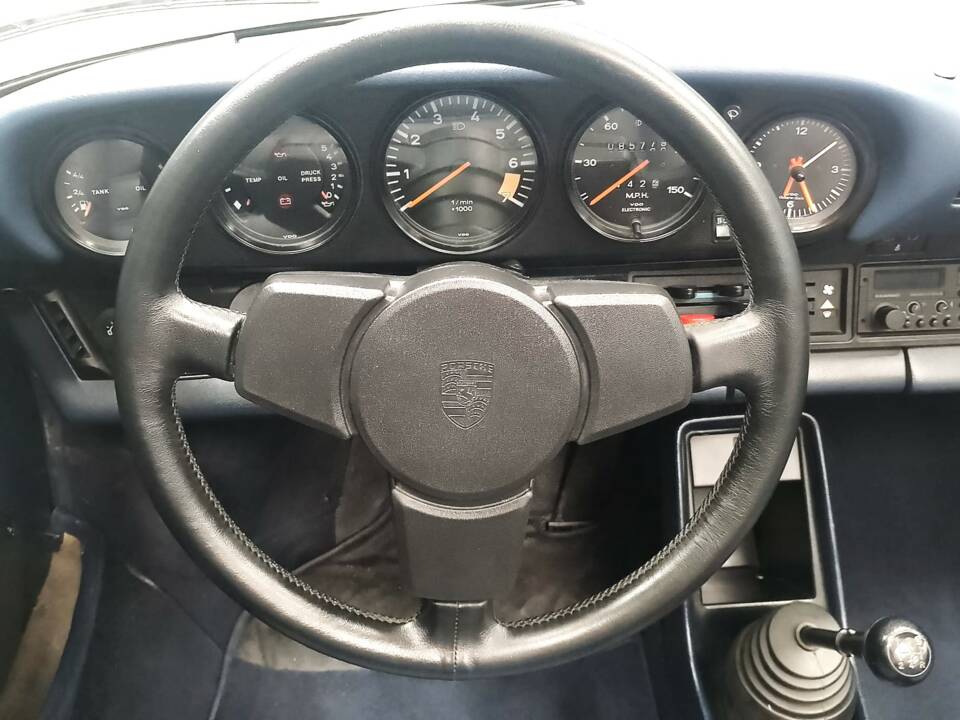 Bild 44/77 von Porsche 911 Carrera 3.2 (1984)