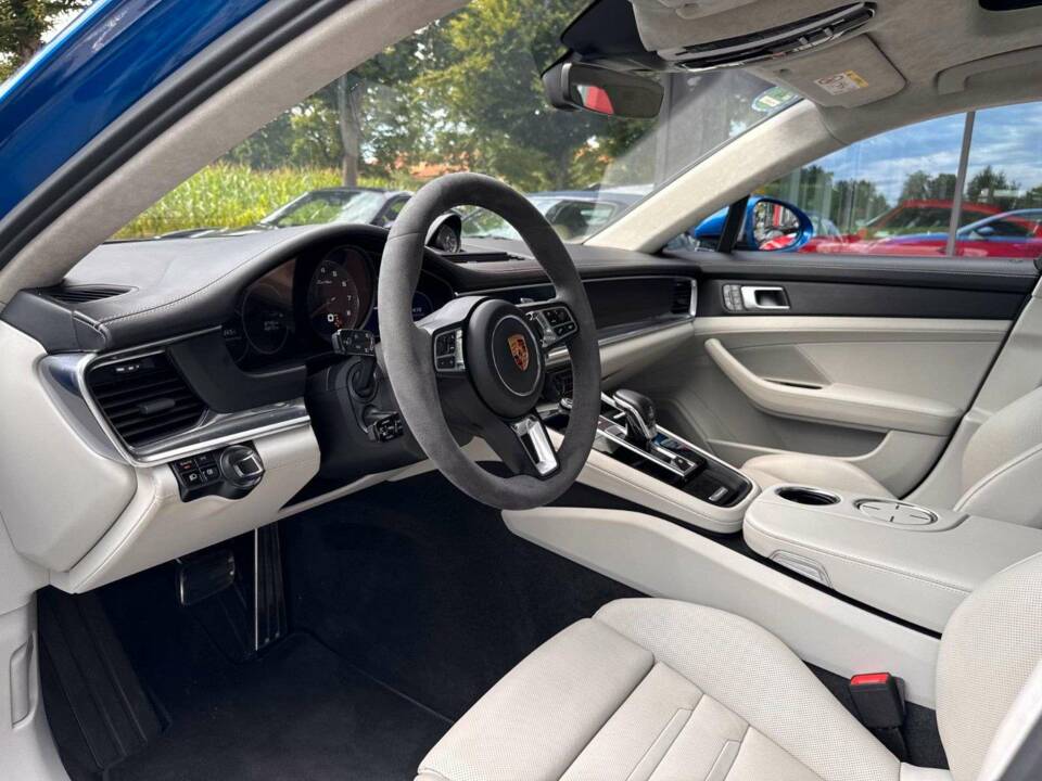 Bild 15/20 von Porsche Panamera Turbo Sport Turismo (2019)