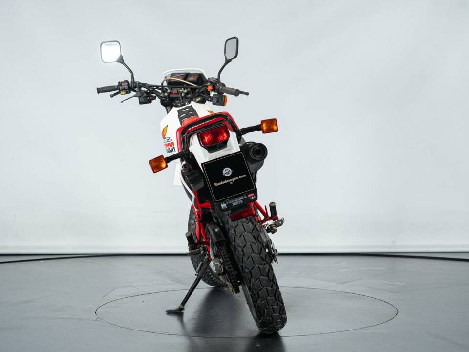 Bild 3/50 von Honda DUMMY (1985)
