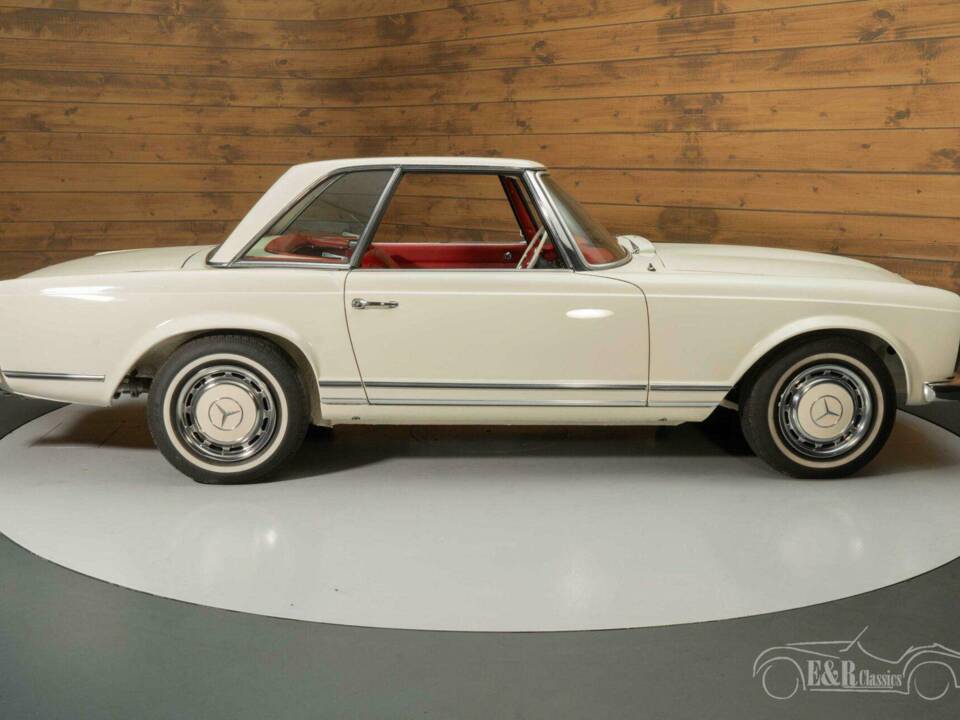 Image 16/19 de Mercedes-Benz 230 SL (1966)