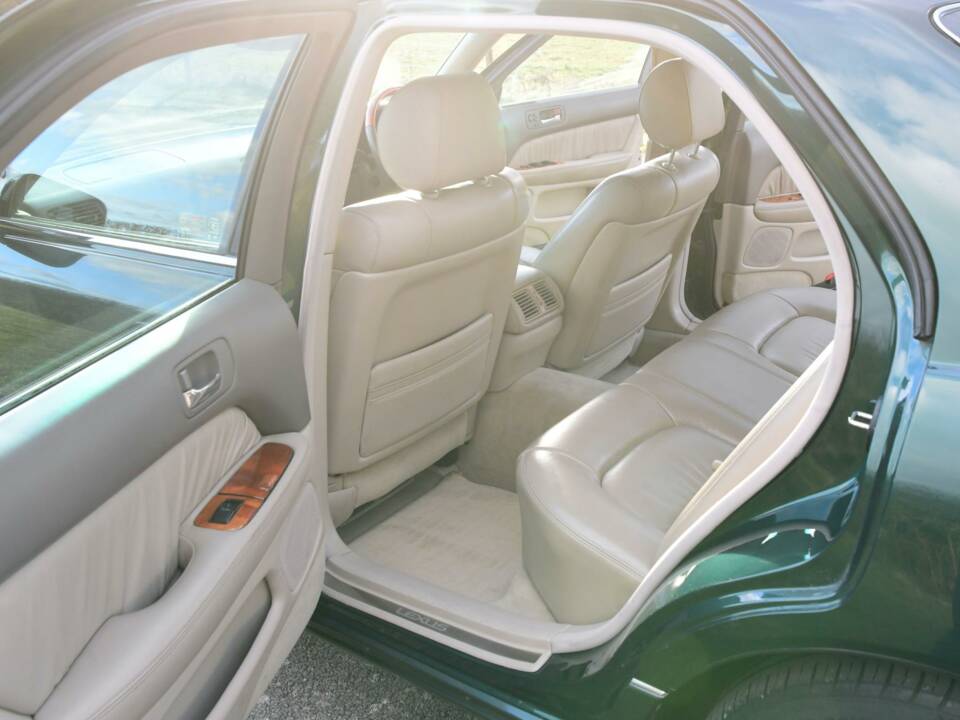 Afbeelding 36/50 van Lexus LS 400 (1998)