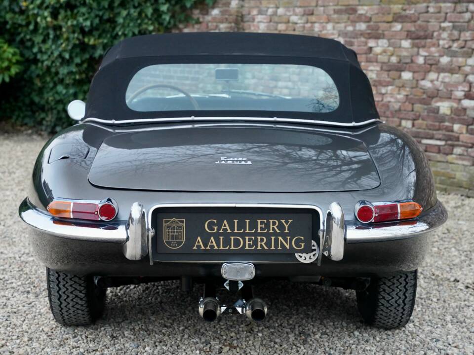 Immagine 38/50 di Jaguar E-Type 3.8 (1961)