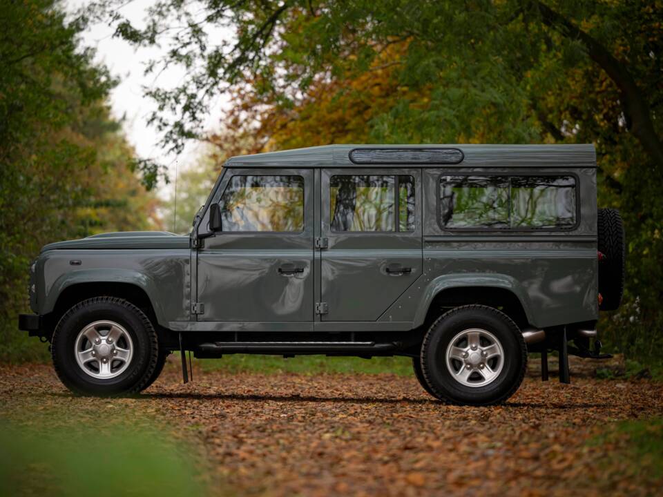 Image 8/8 of Land Rover Defender (2016)