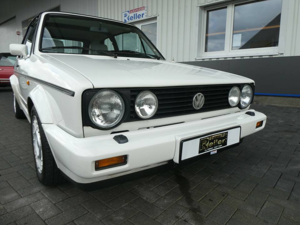 Image 20/23 of Volkswagen Golf Mk I Convertible 1.8 (1992)