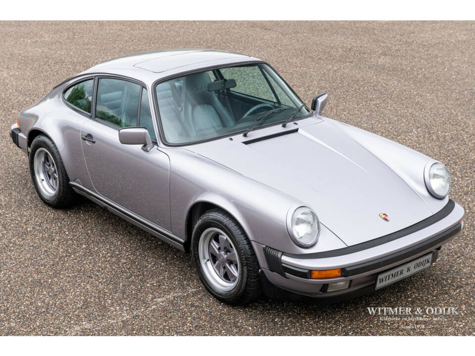 Bild 13/32 von Porsche 911 Carrera 3.2 &quot;25 Jahre 911&quot; (1988)