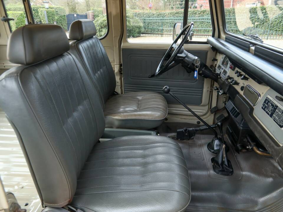 Image 36/50 of Toyota Land Cruiser BJ 40 (1980)