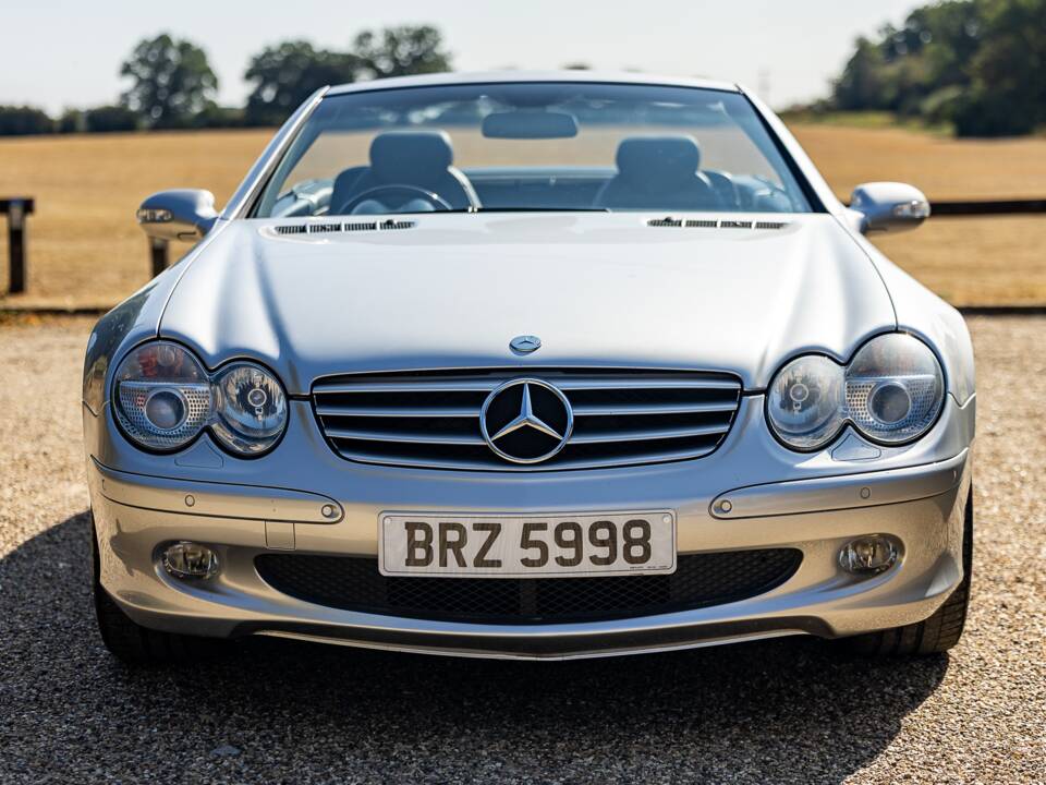Image 15/50 de Mercedes-Benz SL 500 (2003)
