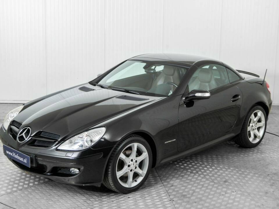 Immagine 45/50 di Mercedes-Benz SLK 200 Kompressor (2004)