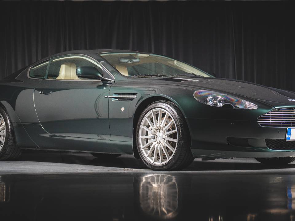 Afbeelding 4/34 van Aston Martin DB 9 (2007)