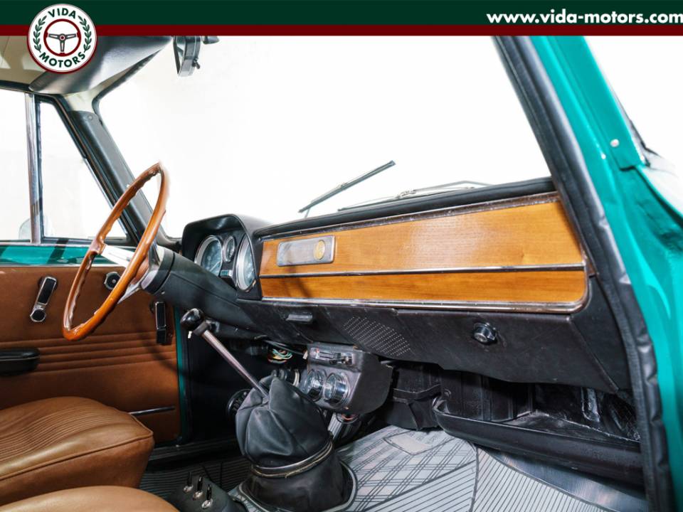 Bild 19/40 von Alfa Romeo Giulia Super 1.3 (1974)
