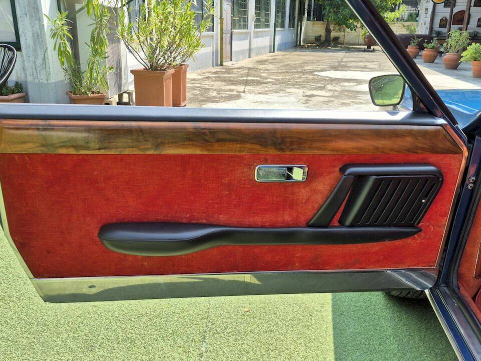 Afbeelding 29/62 van FIAT 130 Coupé (1972)