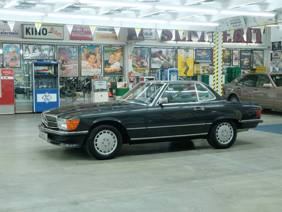 Image 3/50 de Mercedes-Benz 560 SL (1988)