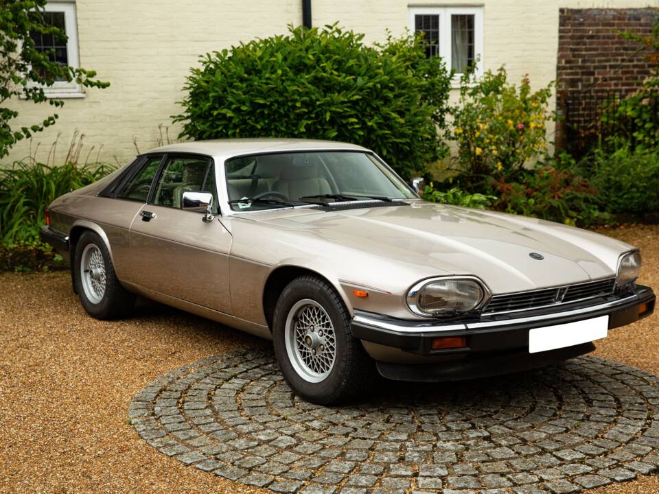 Immagine 8/40 di Jaguar XJ-S 3.6 (1988)