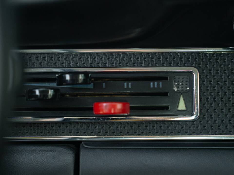 Image 44/50 of Porsche 911 2.2 S (1971)