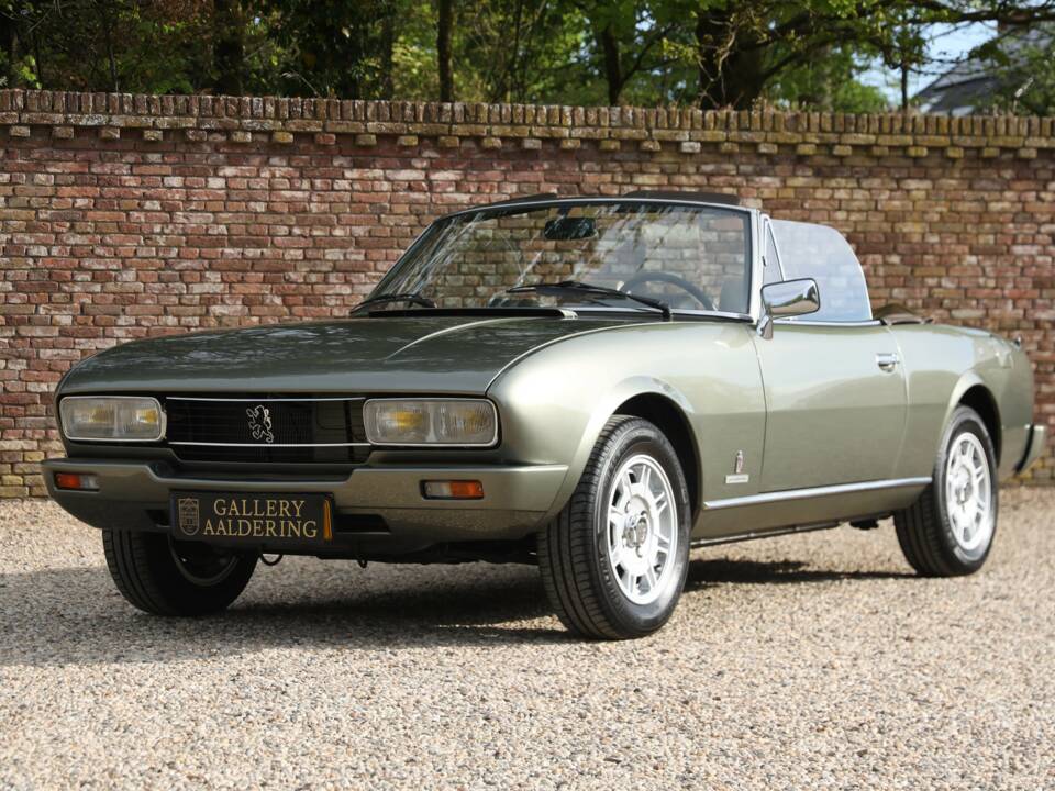 Image 1/50 of Peugeot 504 Convertible (1981)