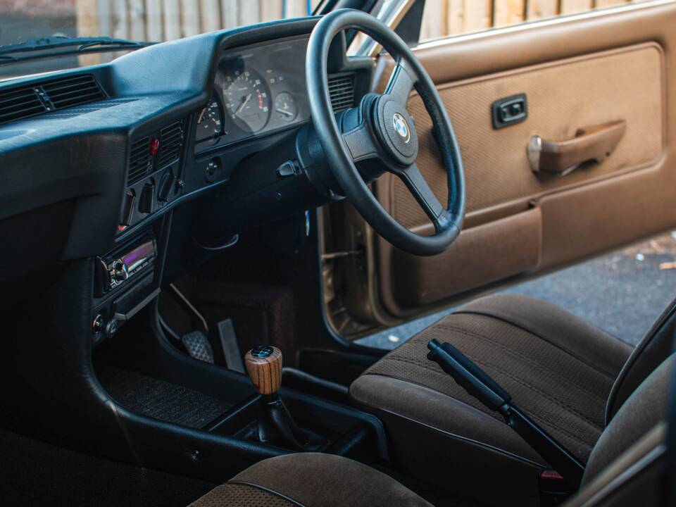 Imagen 4/20 de BMW 320 (1982)