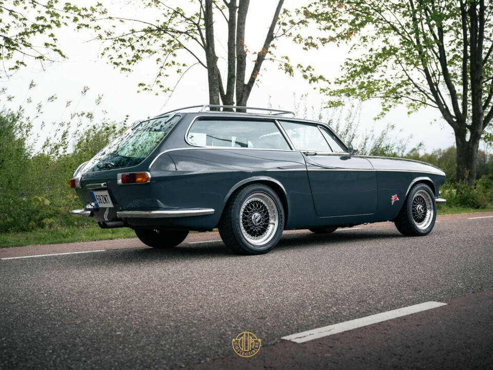 Image 32/47 of Volvo 1800 ES (1972)