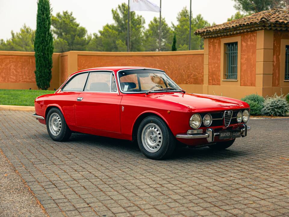 Bild 1/19 von Alfa Romeo 1750 Berlina (1970)