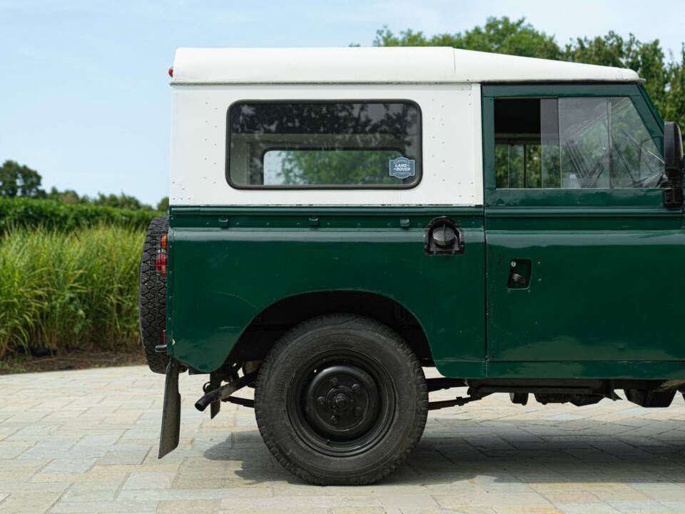 Bild 22/50 von Land Rover 88 Lightweight (1977)