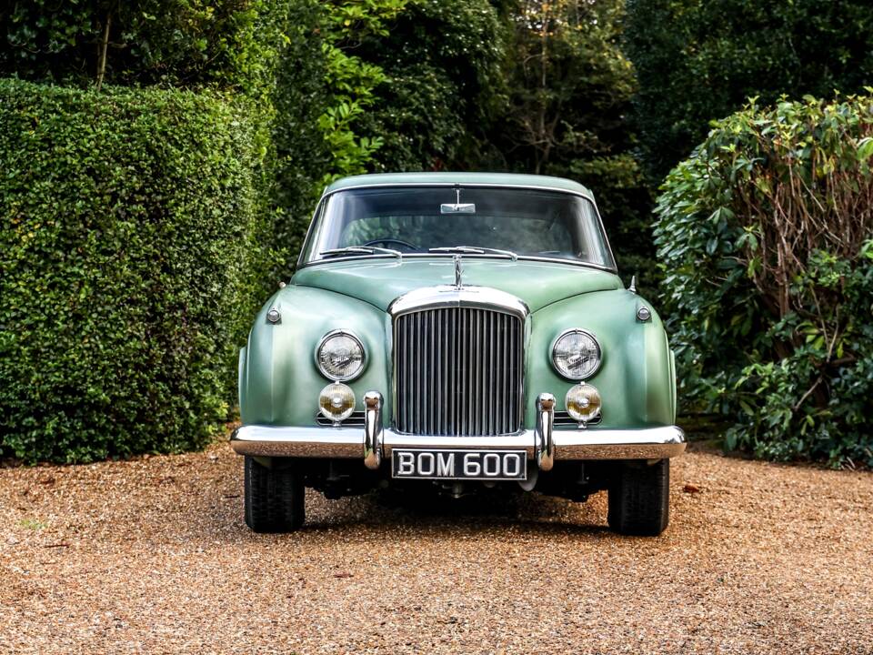 Image 39/43 of Bentley S 2 Continental (1961)