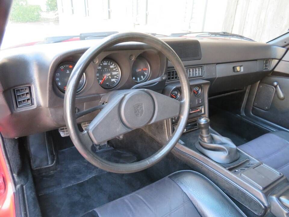 Bild 11/18 von Porsche 924 S (1986)