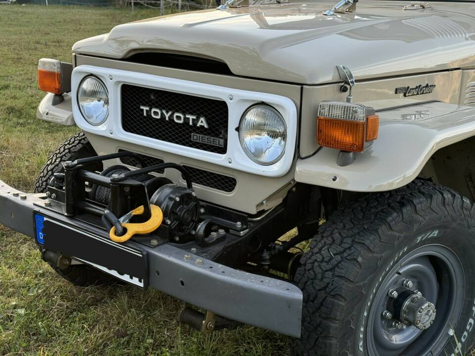 Bild 6/23 von Toyota Land Cruiser BJ 46 (1983)